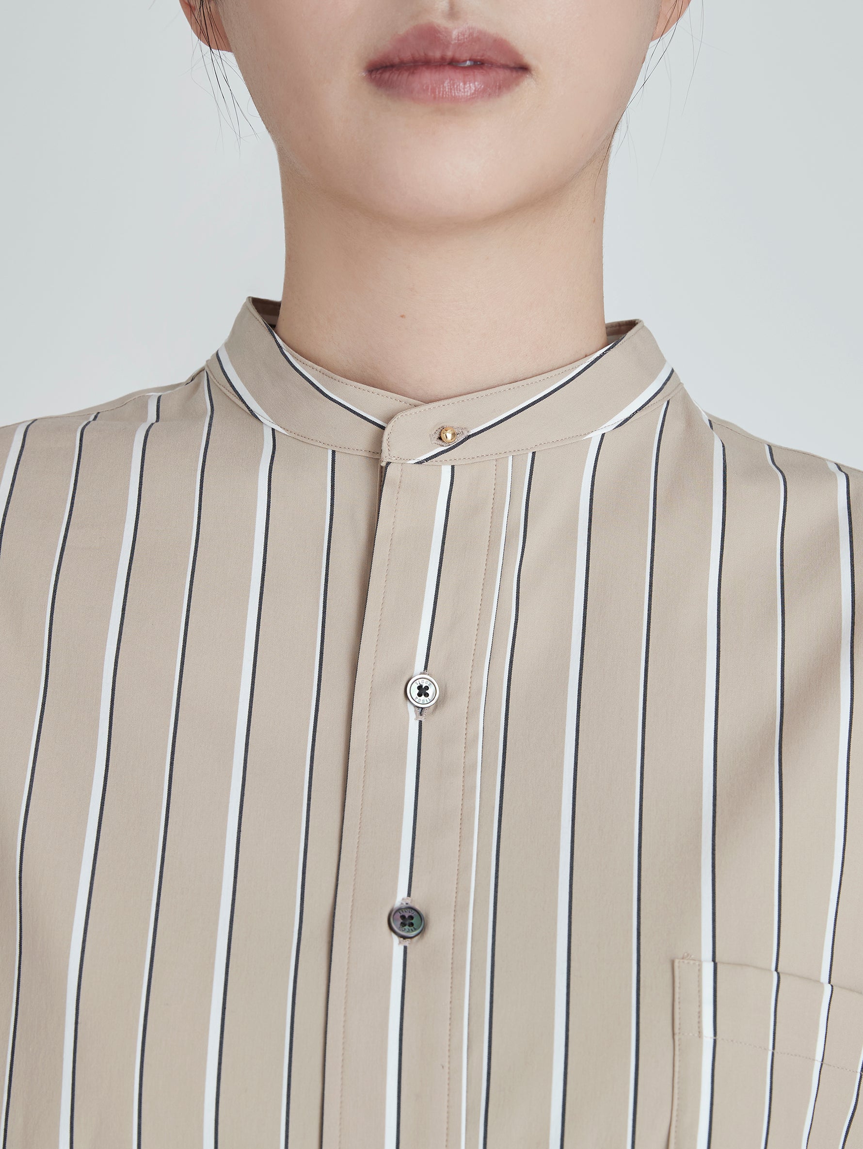 ノーカラースクエアビッグシャツ/TBCA-132