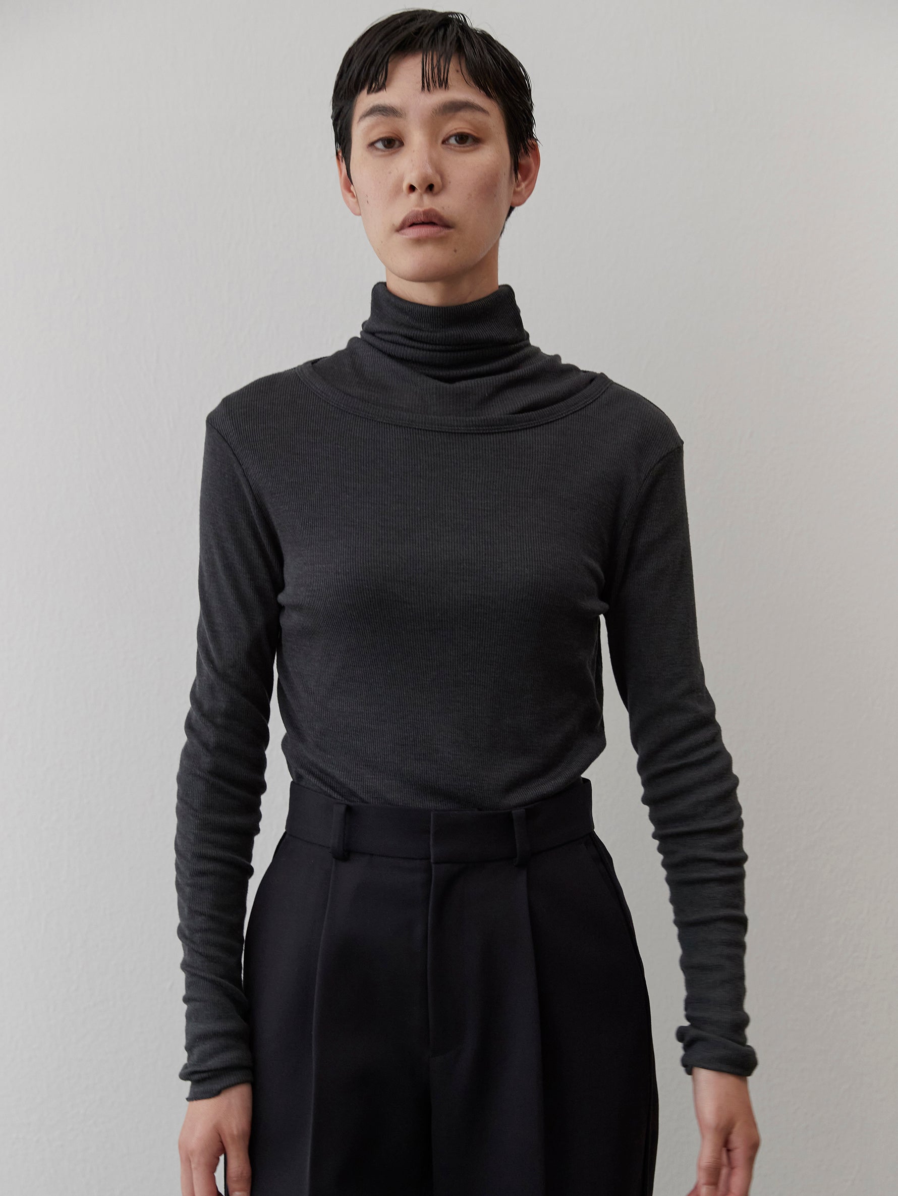 ウールシルクボトルネックプルオーバー/TBDA-282