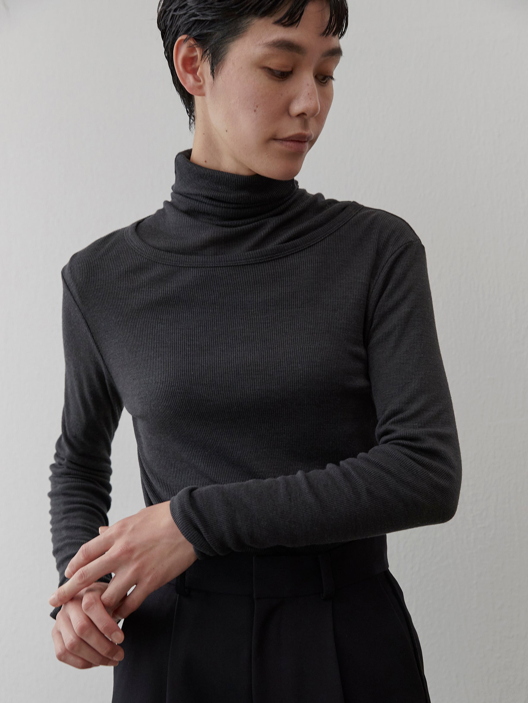 ウールシルクボトルネックプルオーバー/TBDA-282