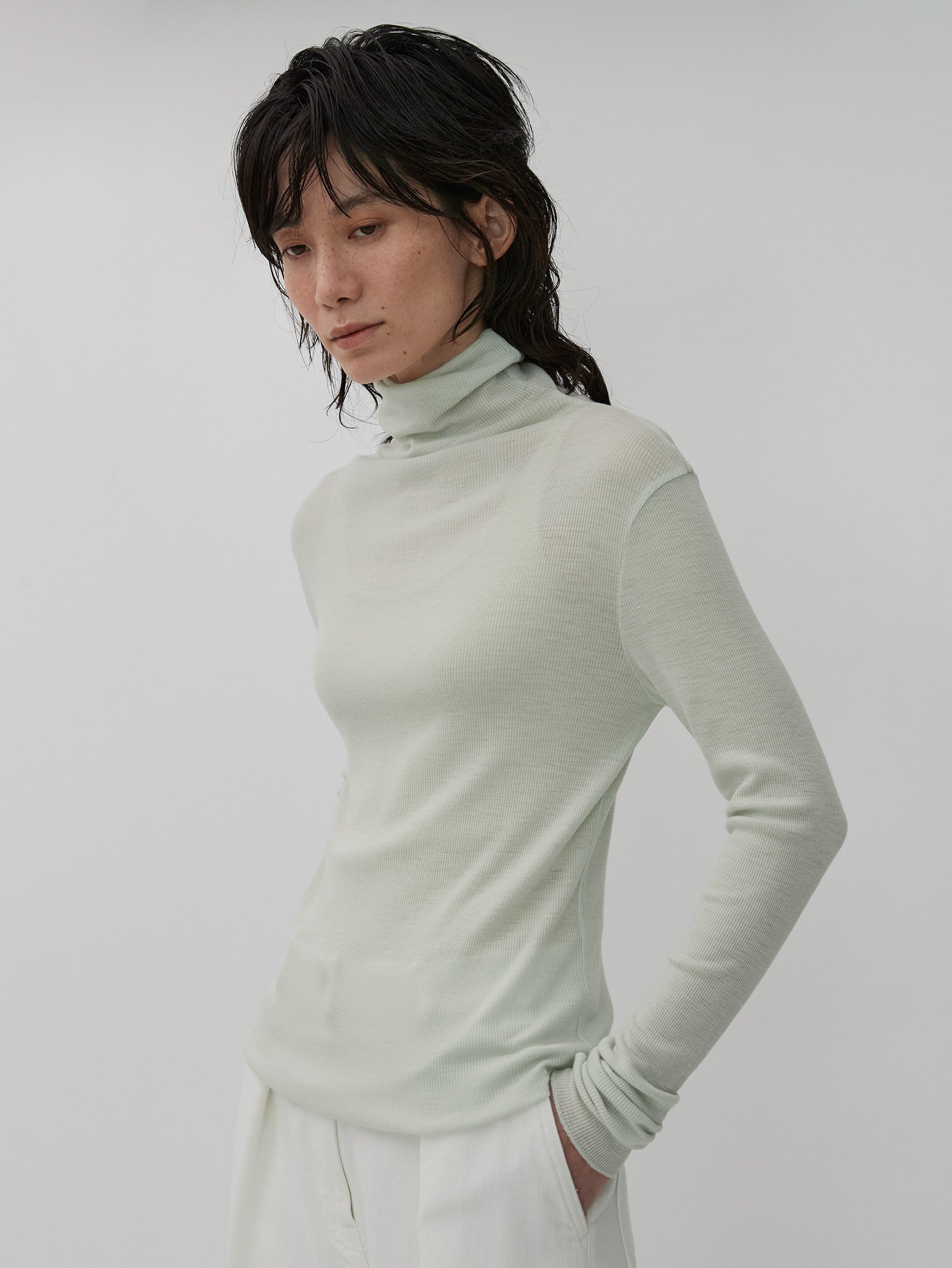 ウールシルクボトルネックプルオーバー/TBDA-282
