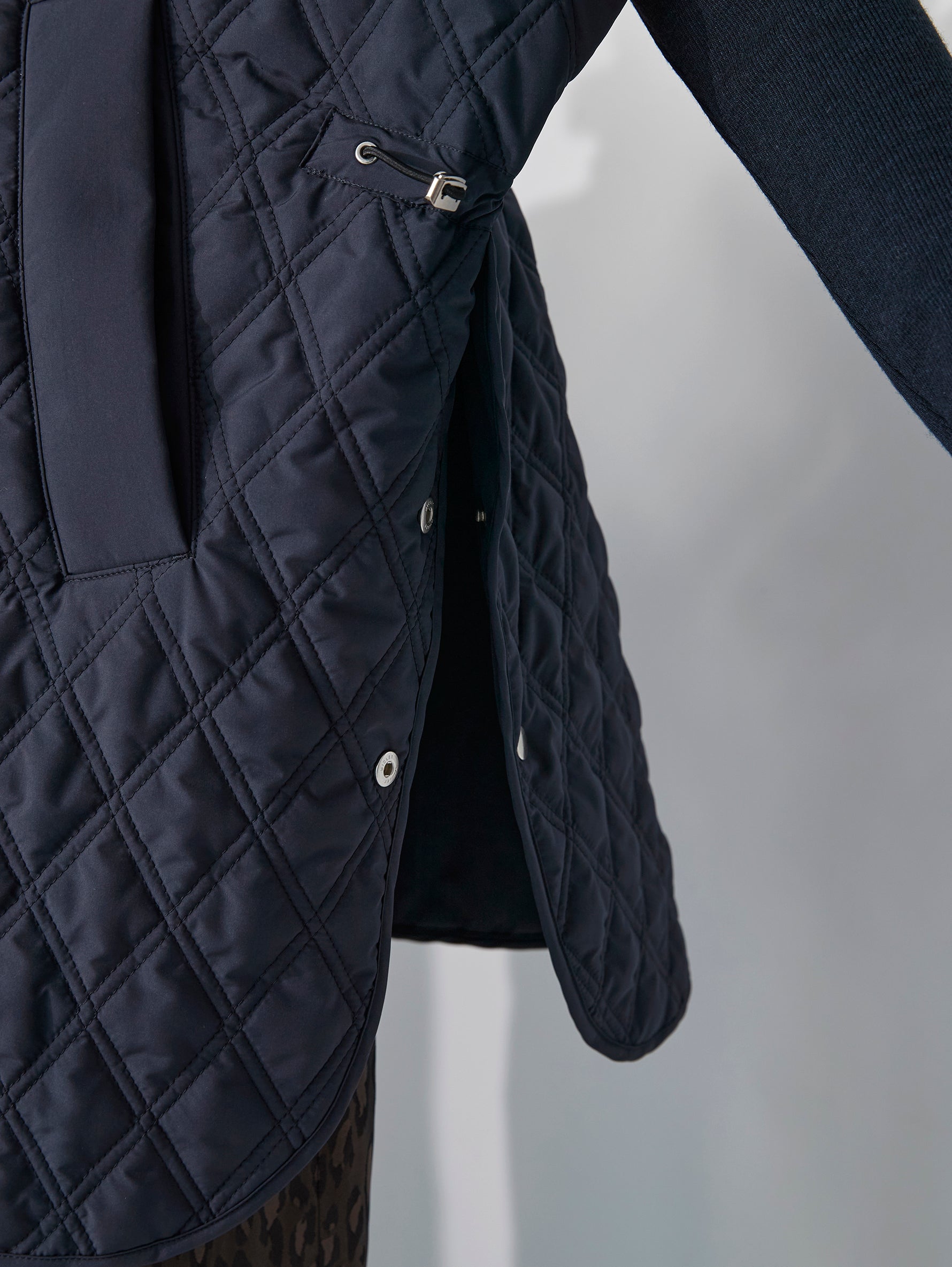 リバーシブルキルティングポンチョ/TBEA-032