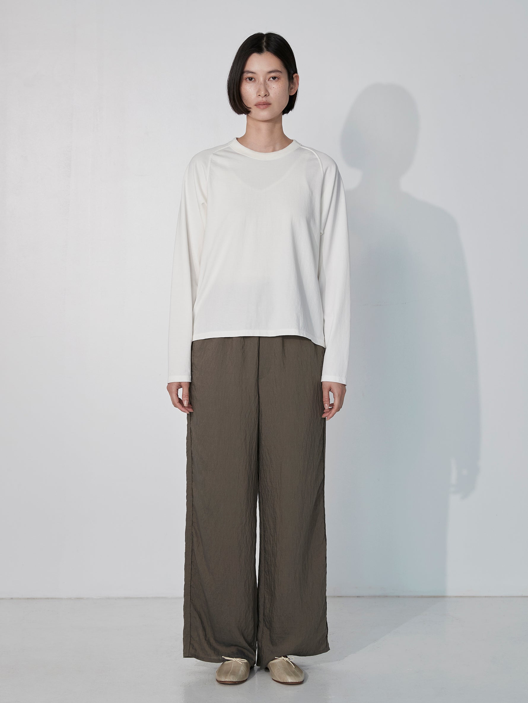 エンブロイダリーロングTシャツ/TBEA-283