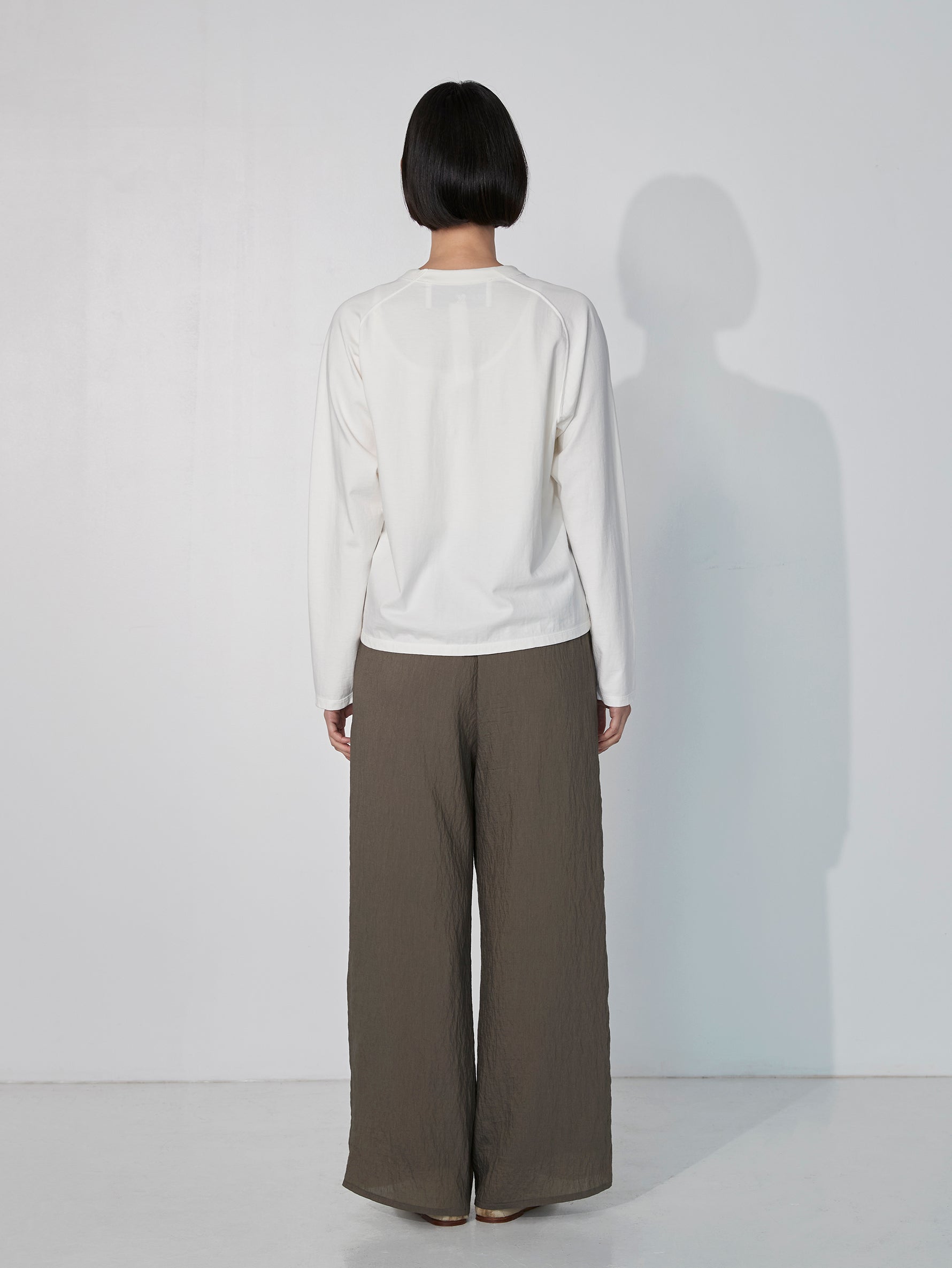 エンブロイダリーロングTシャツ/TBEA-283