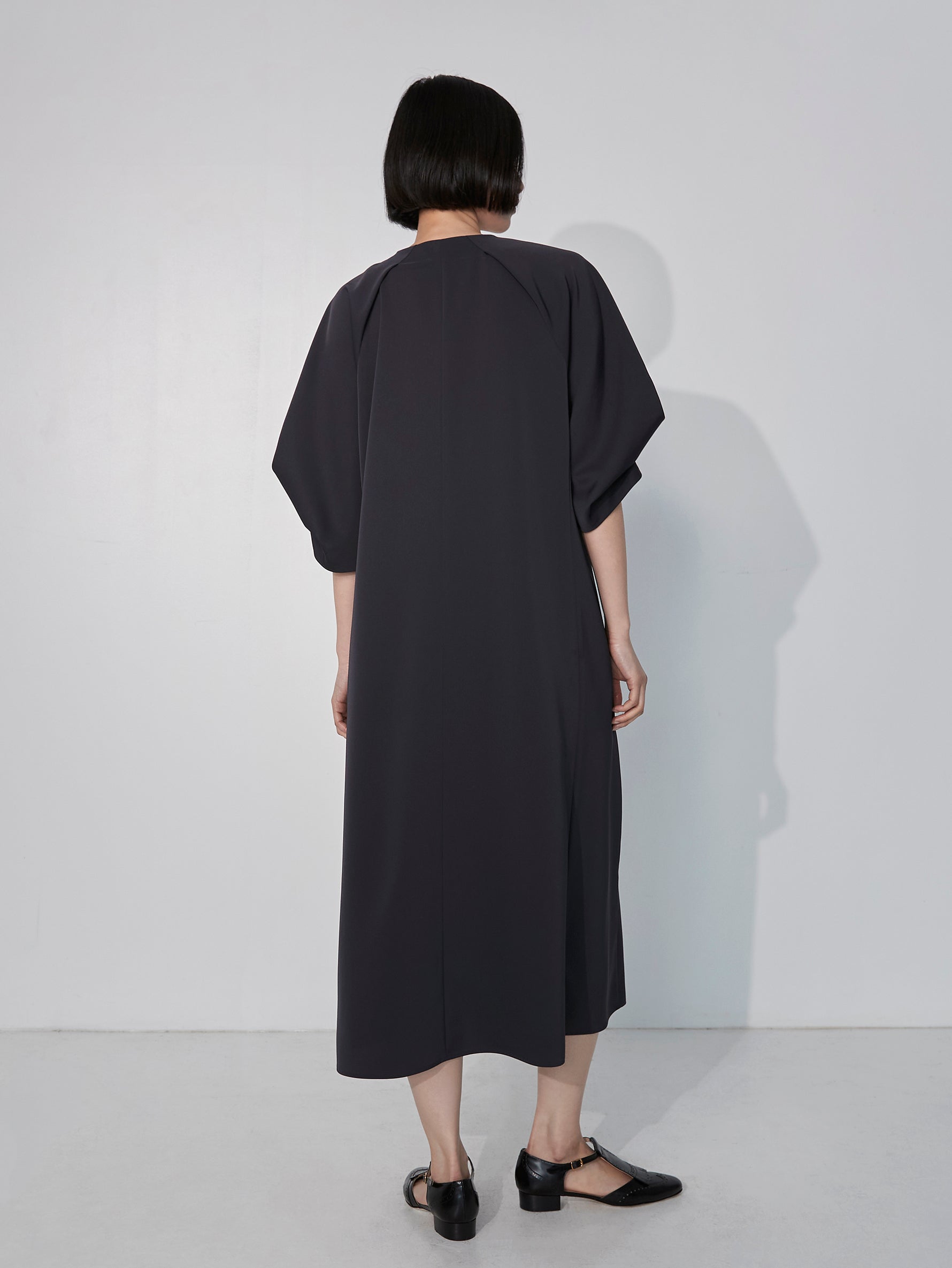 ツイストスリーブドレス/TBEA-191