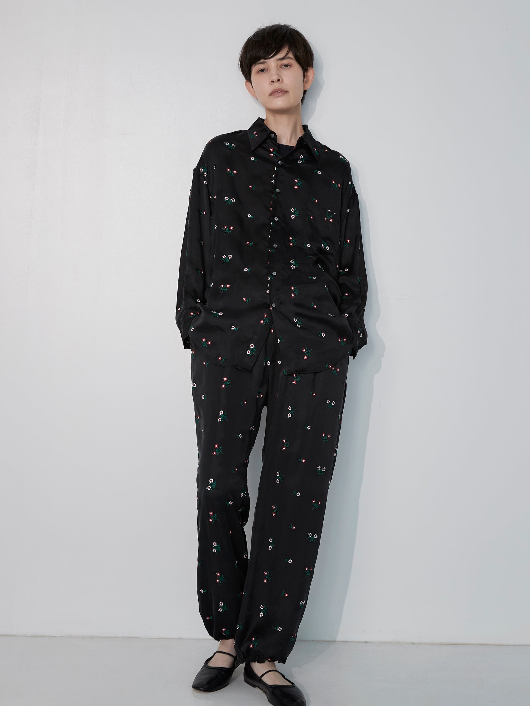 フラワーエンブロイダリーシャツ/TBEA-143