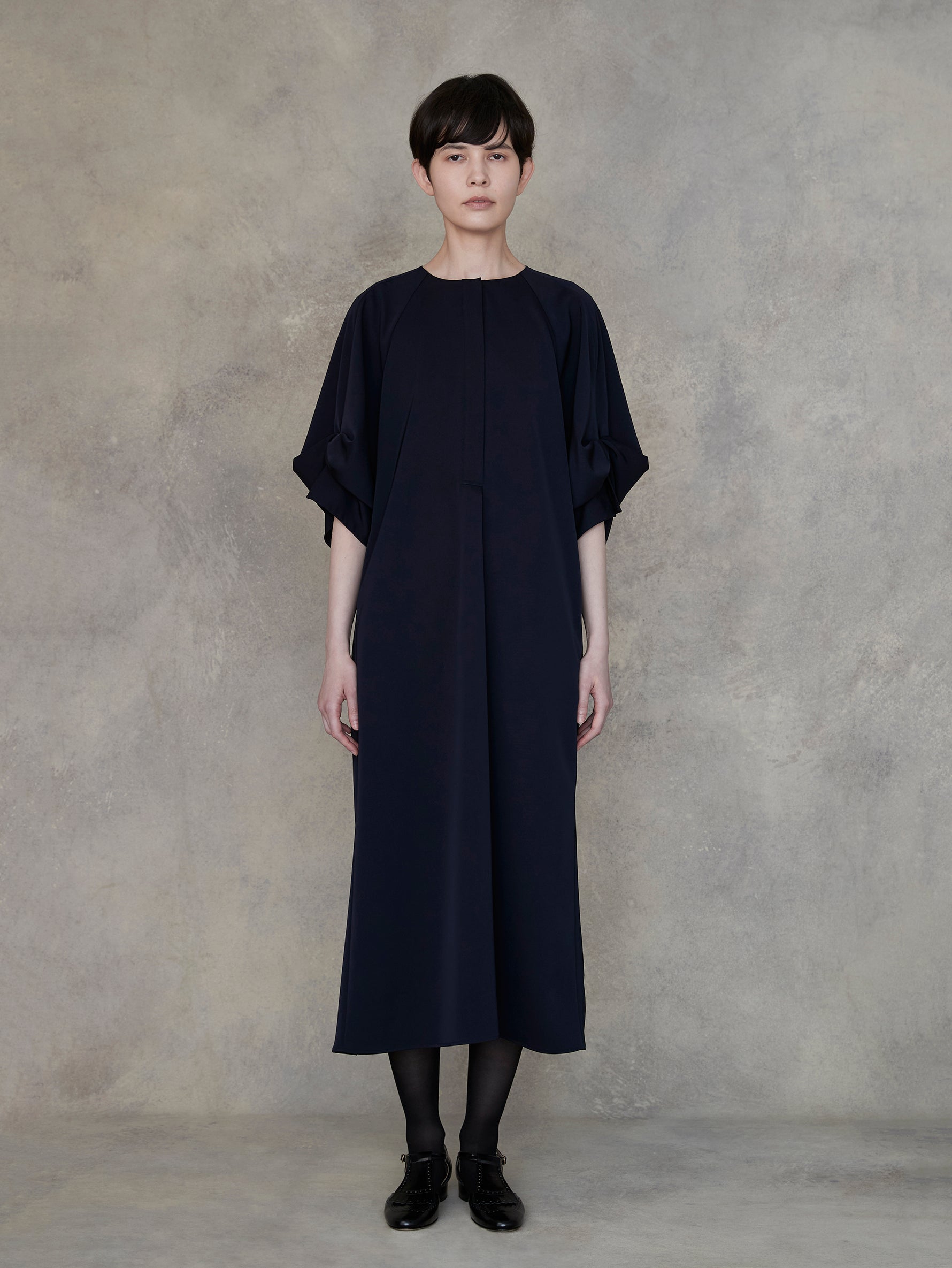 ツイストスリーブドレス/TBEA-191