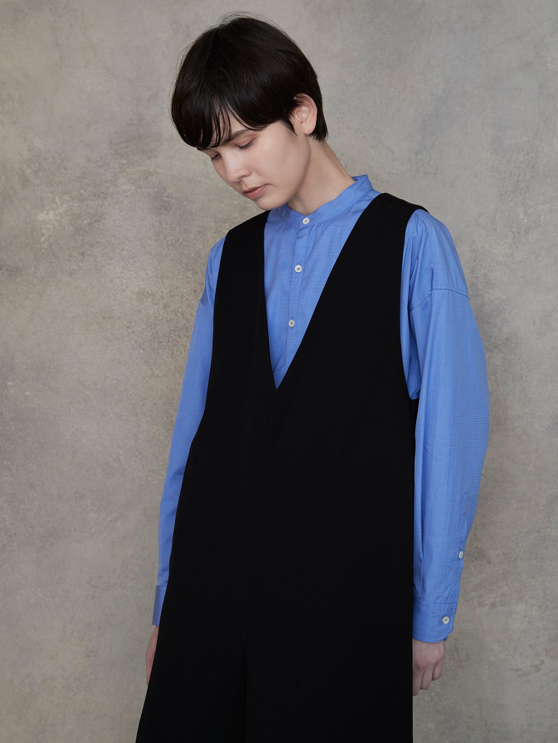 ノーカラービブヨークシャツ/TBEA-102