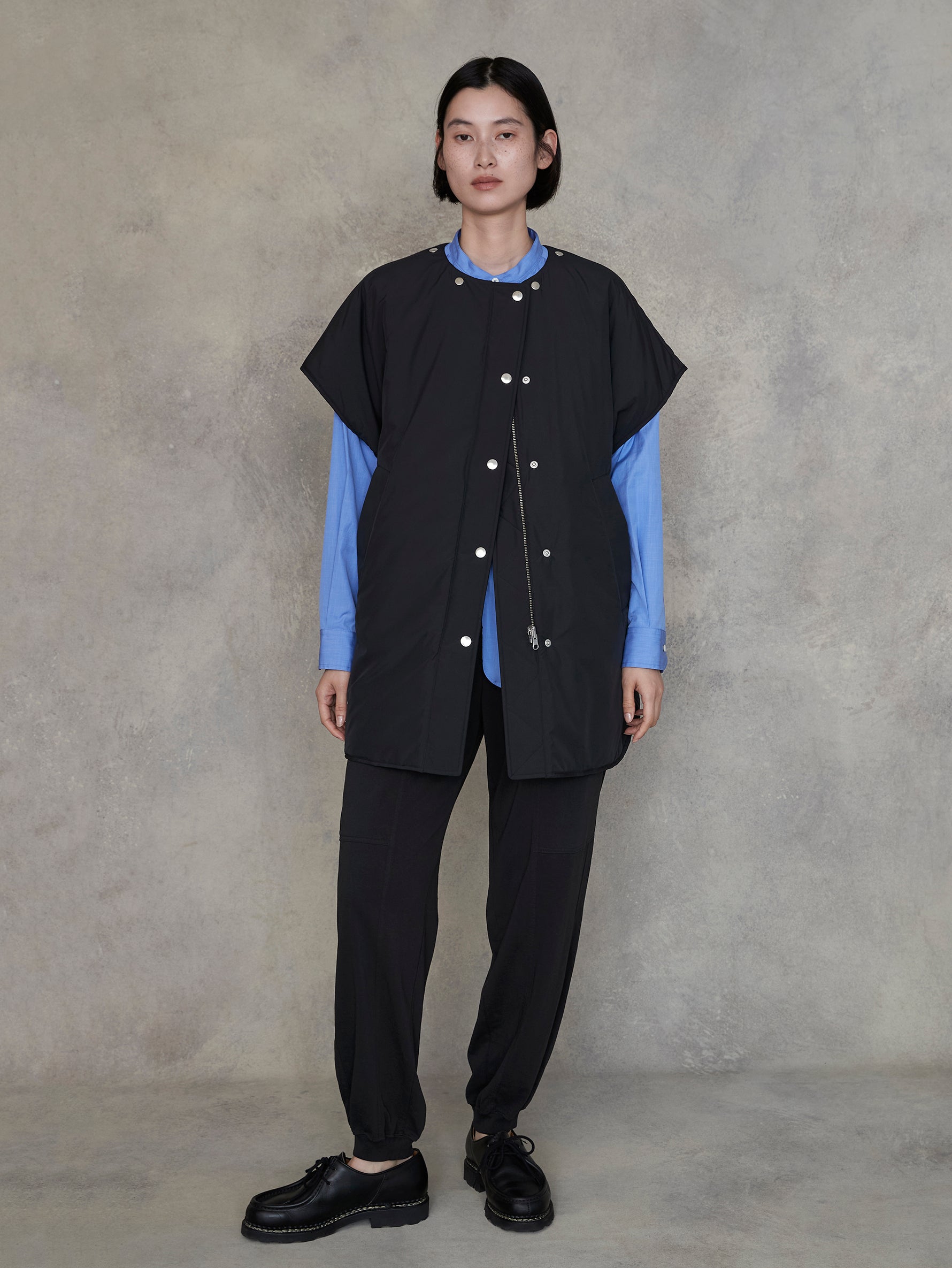 ノーカラービブヨークシャツ/TBEA-102