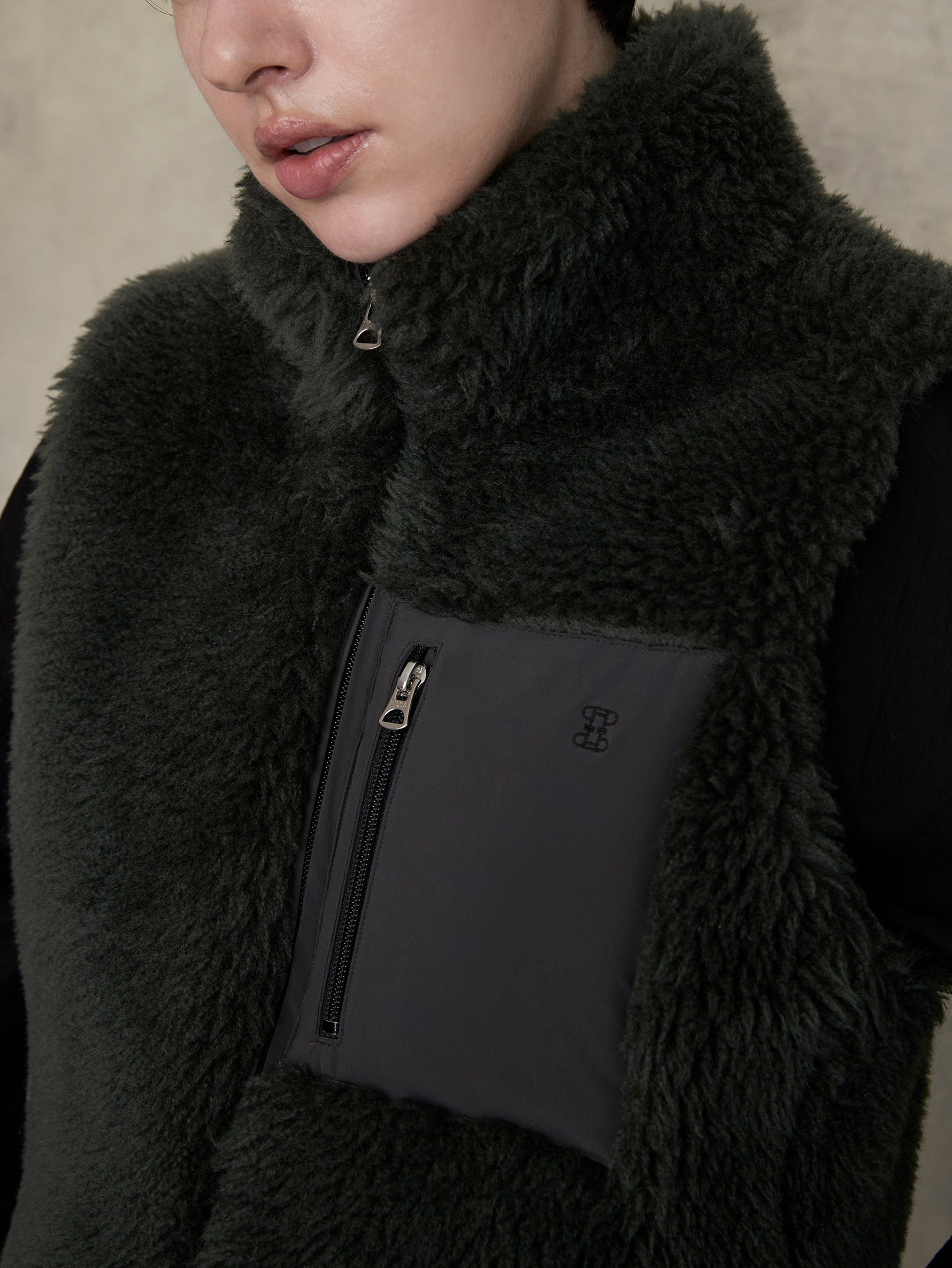 ウールファーベスト/TBEA-081