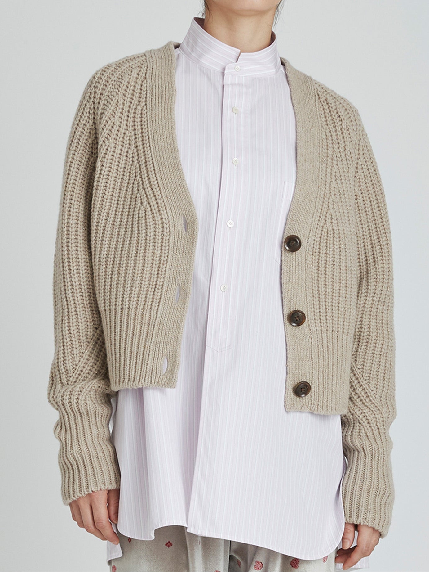 ラメVネックカーディガン/TBCA-312