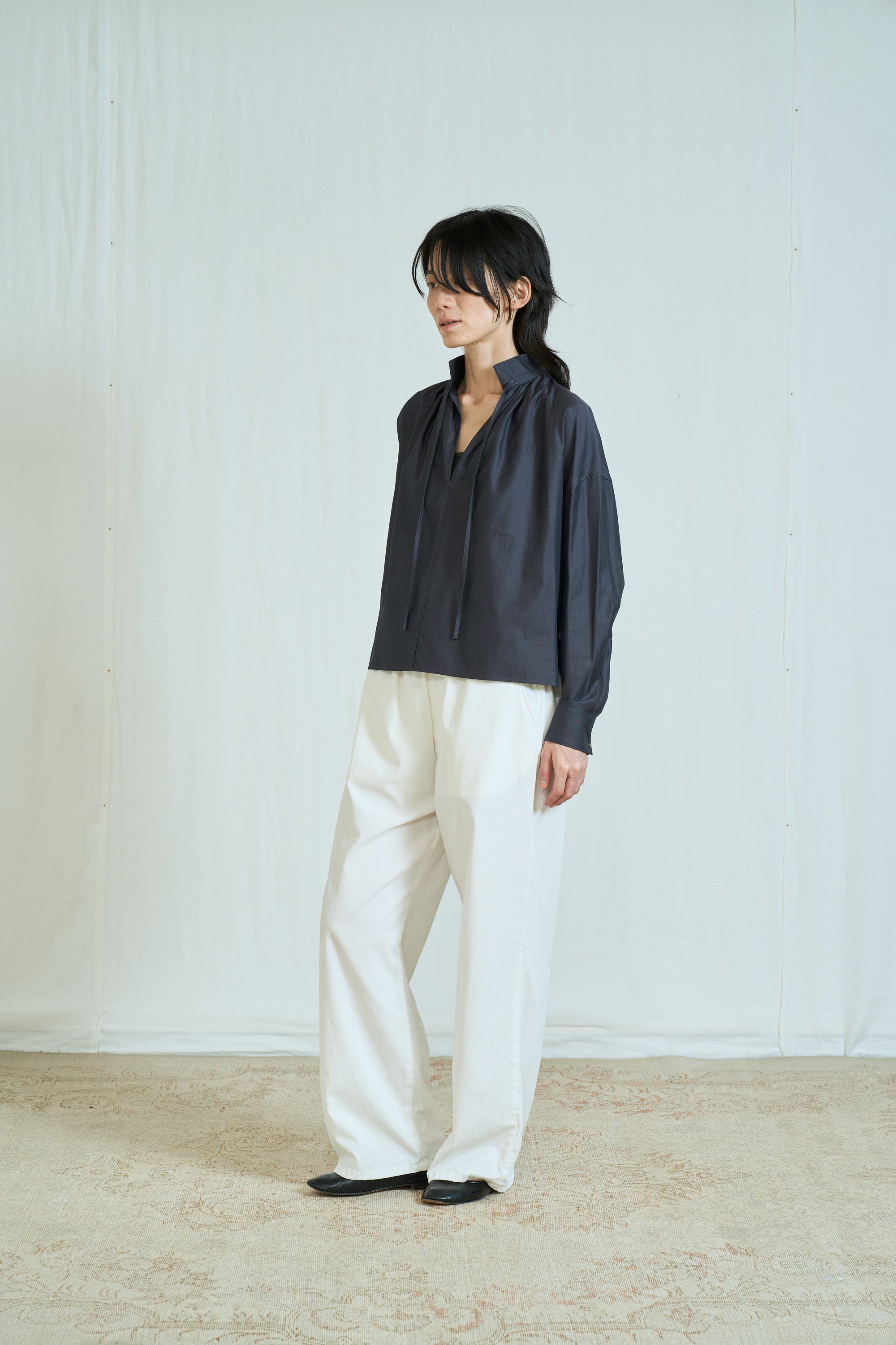 【予約商品】ライトデニムタックワイドパンツ TBFS-051