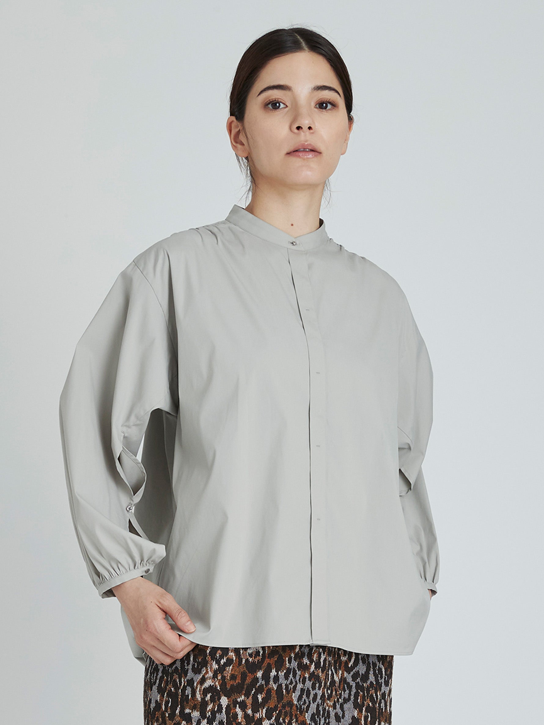 ギャザーパフスリーブブラウス/TBCA-121