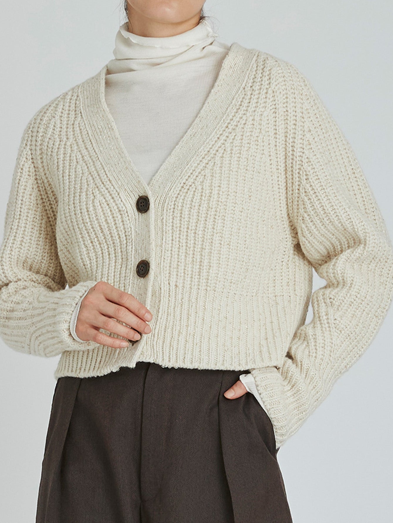 ラメVネックカーディガン/TBCA-312