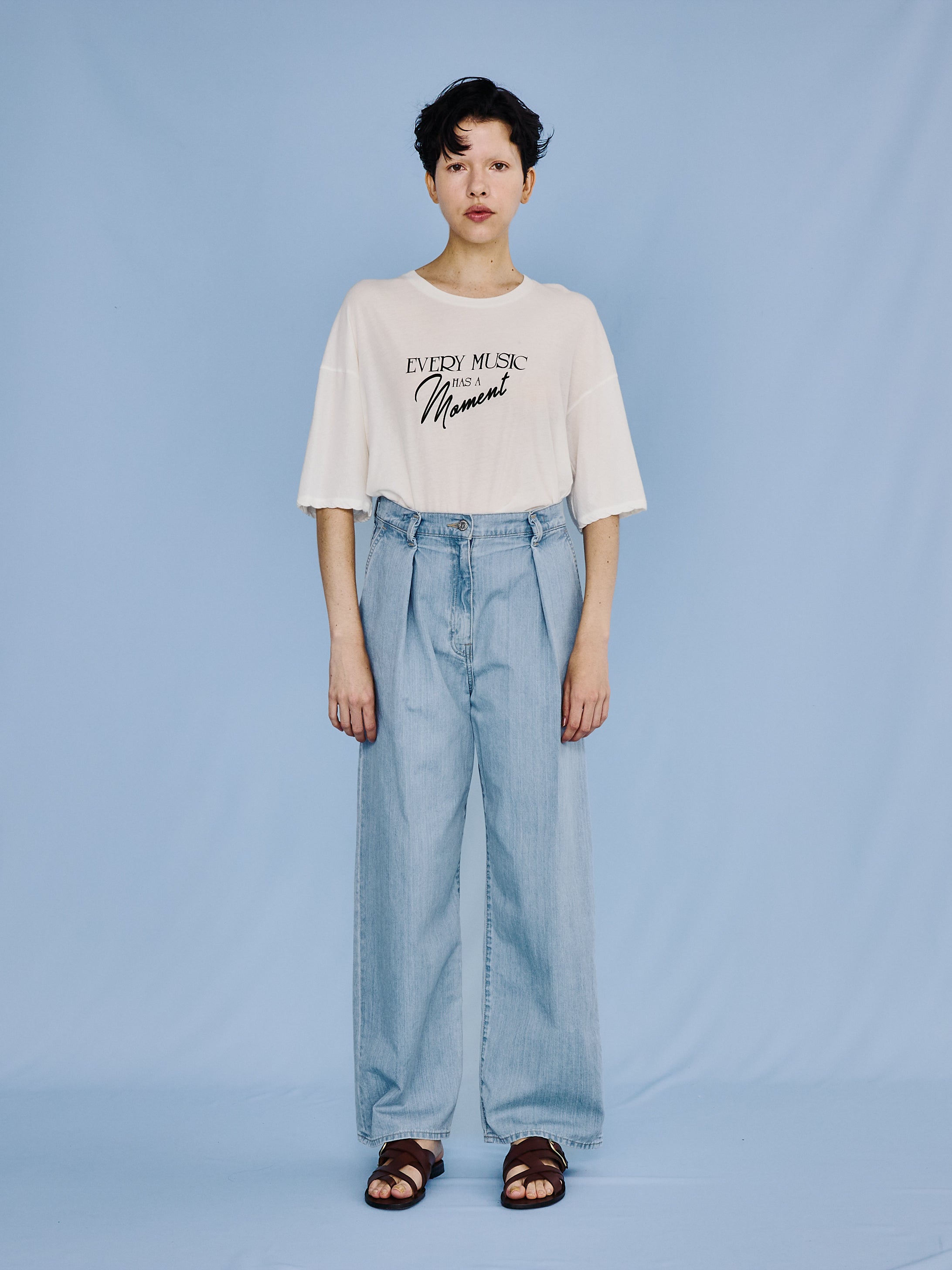 ライトデニムタックワイドパンツ TBFS-051