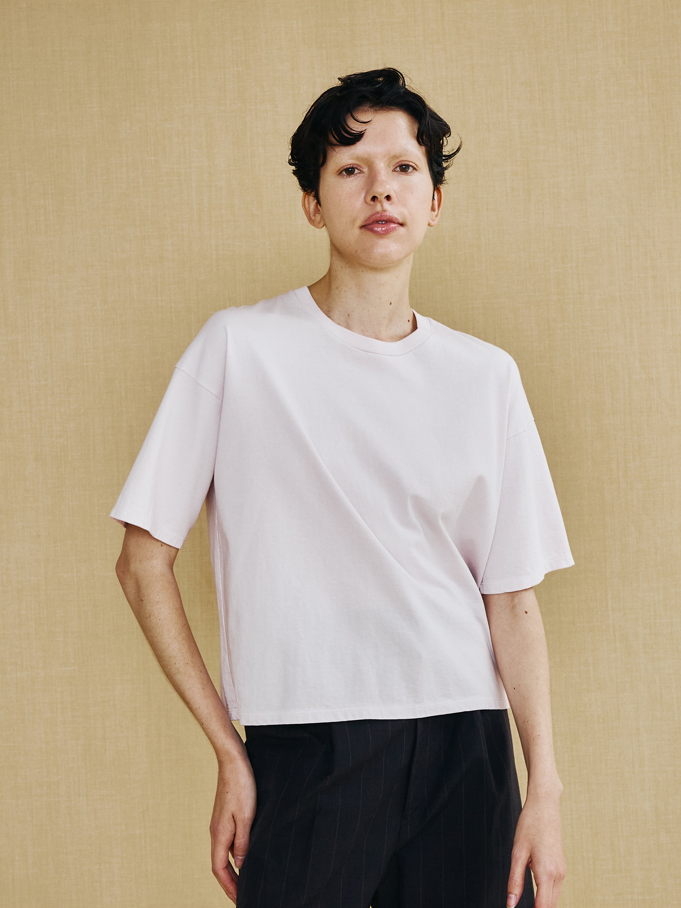 予約商品】エンブロイダリースクエアTシャツ TBFS-191