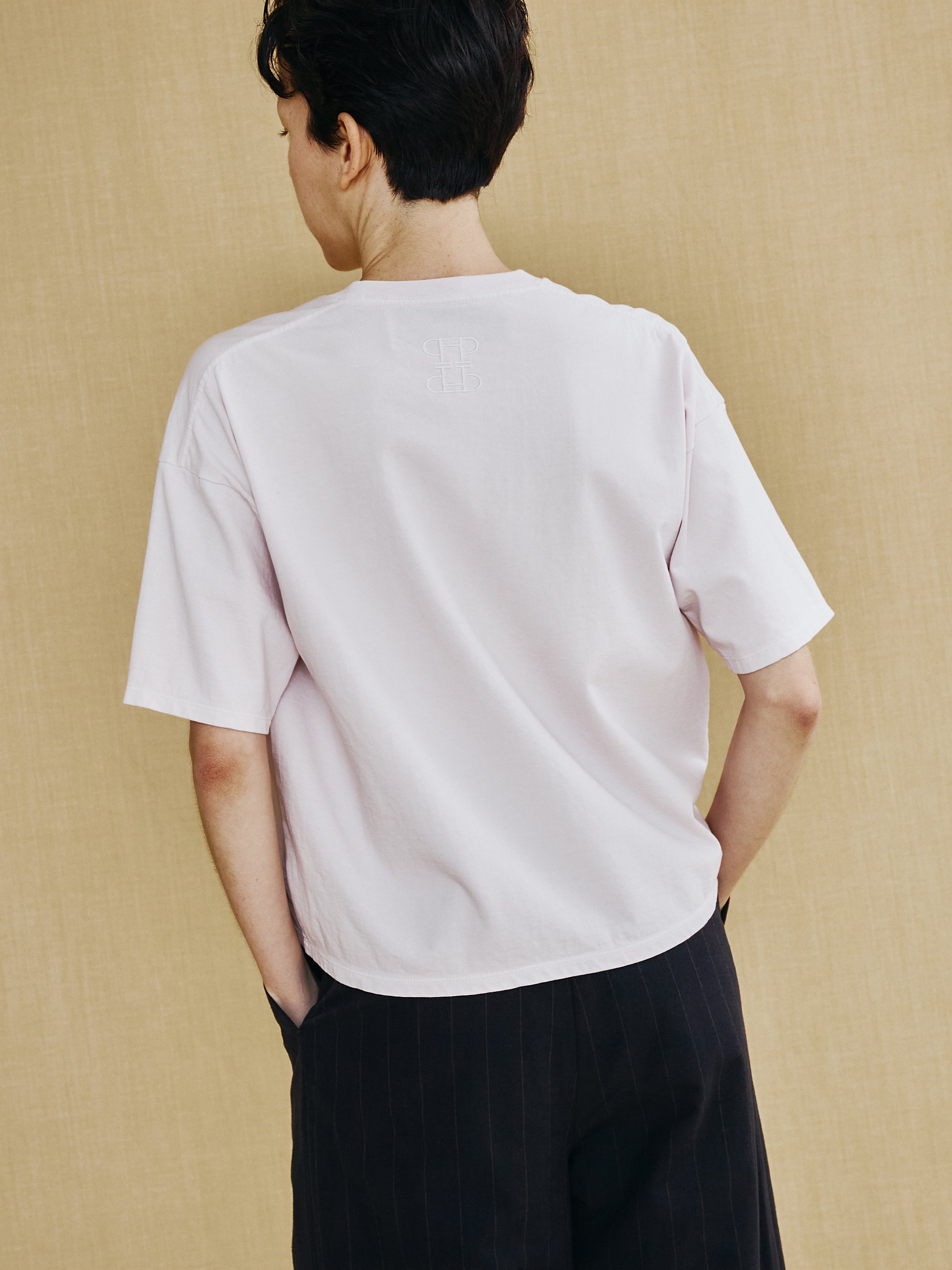 エンブロイダリースクエアTシャツ TBFS-191
