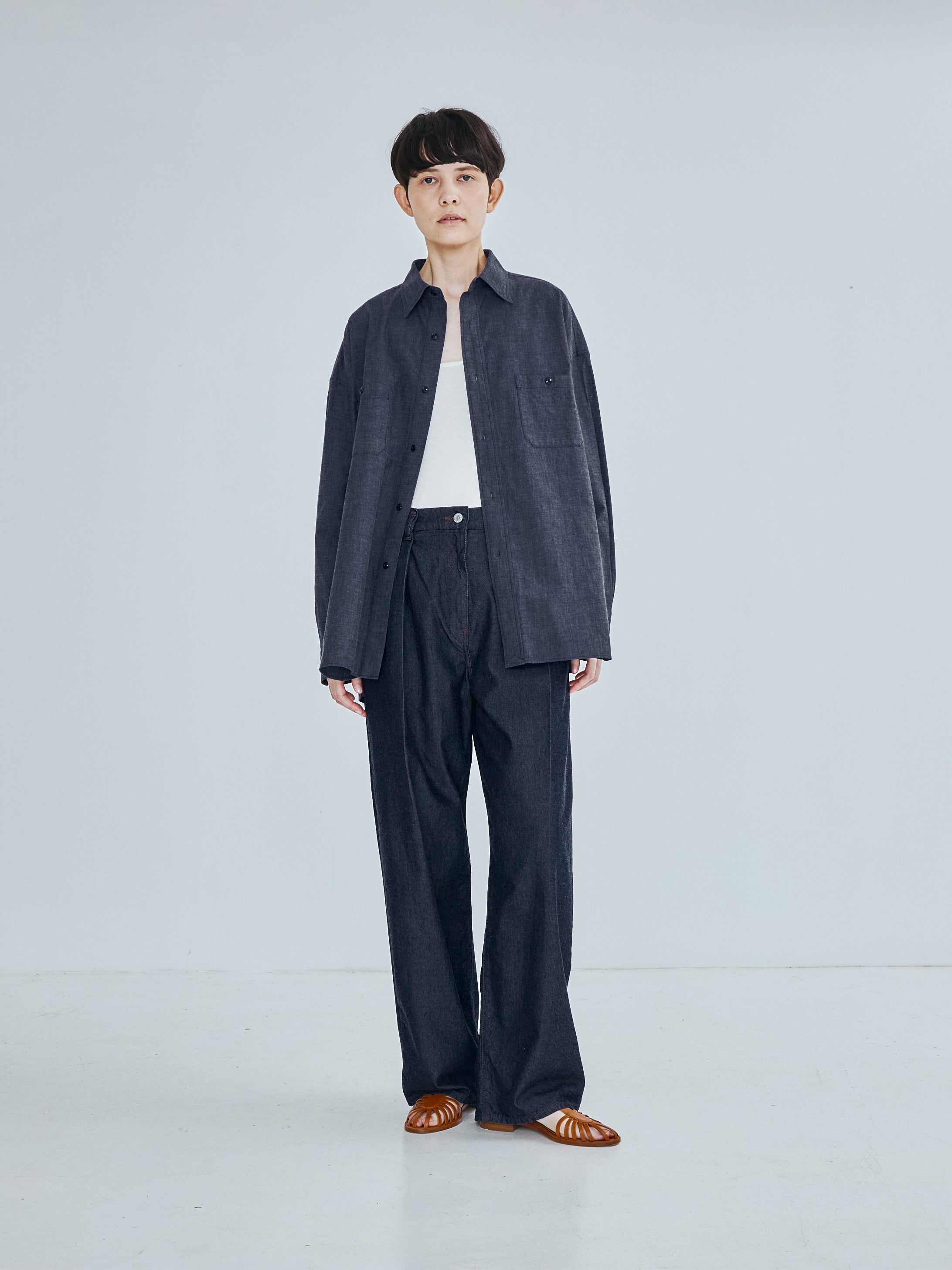 ライトデニムタックワイドパンツ TBFS-051