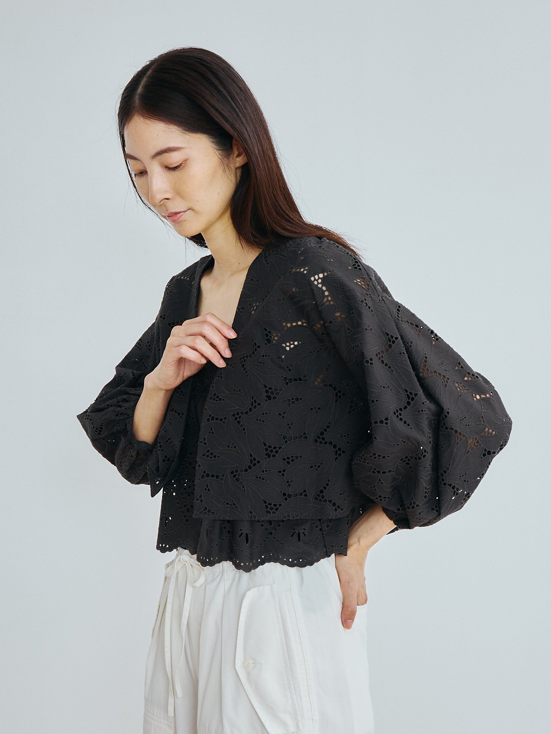 ANTIQUA　26年SS新作　公式大人気完売!!　フラワーレースジャケット TICCA ティッカ フラワーレースジャケット TBFS-133 2026春夏新作