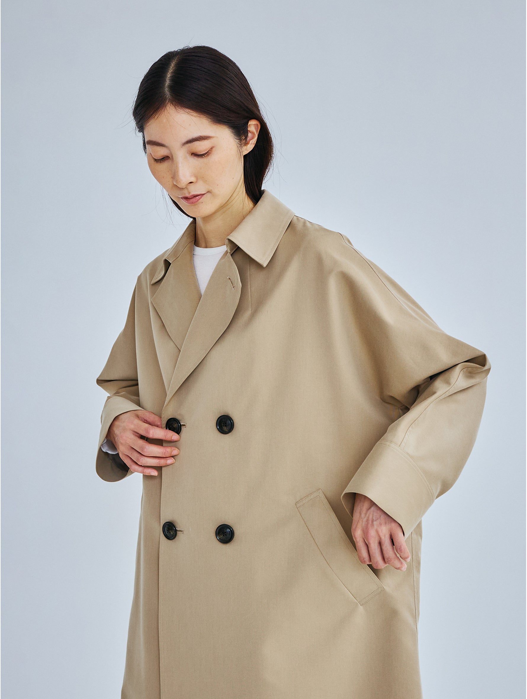 【予約商品】テントトレンチコート TBFS-161 (直営店限定カラー)