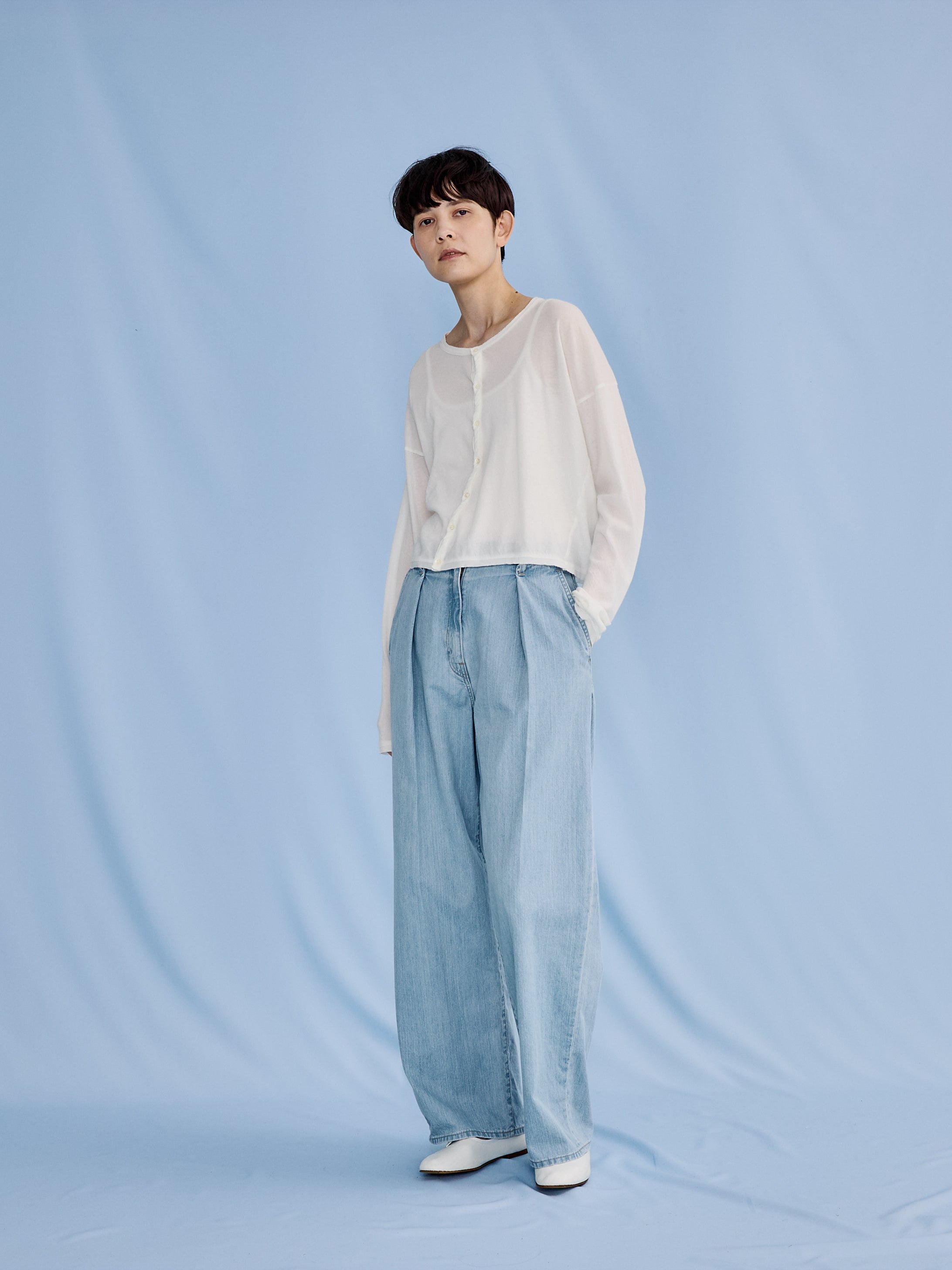 ライトデニムタックワイドパンツ TBFS-051