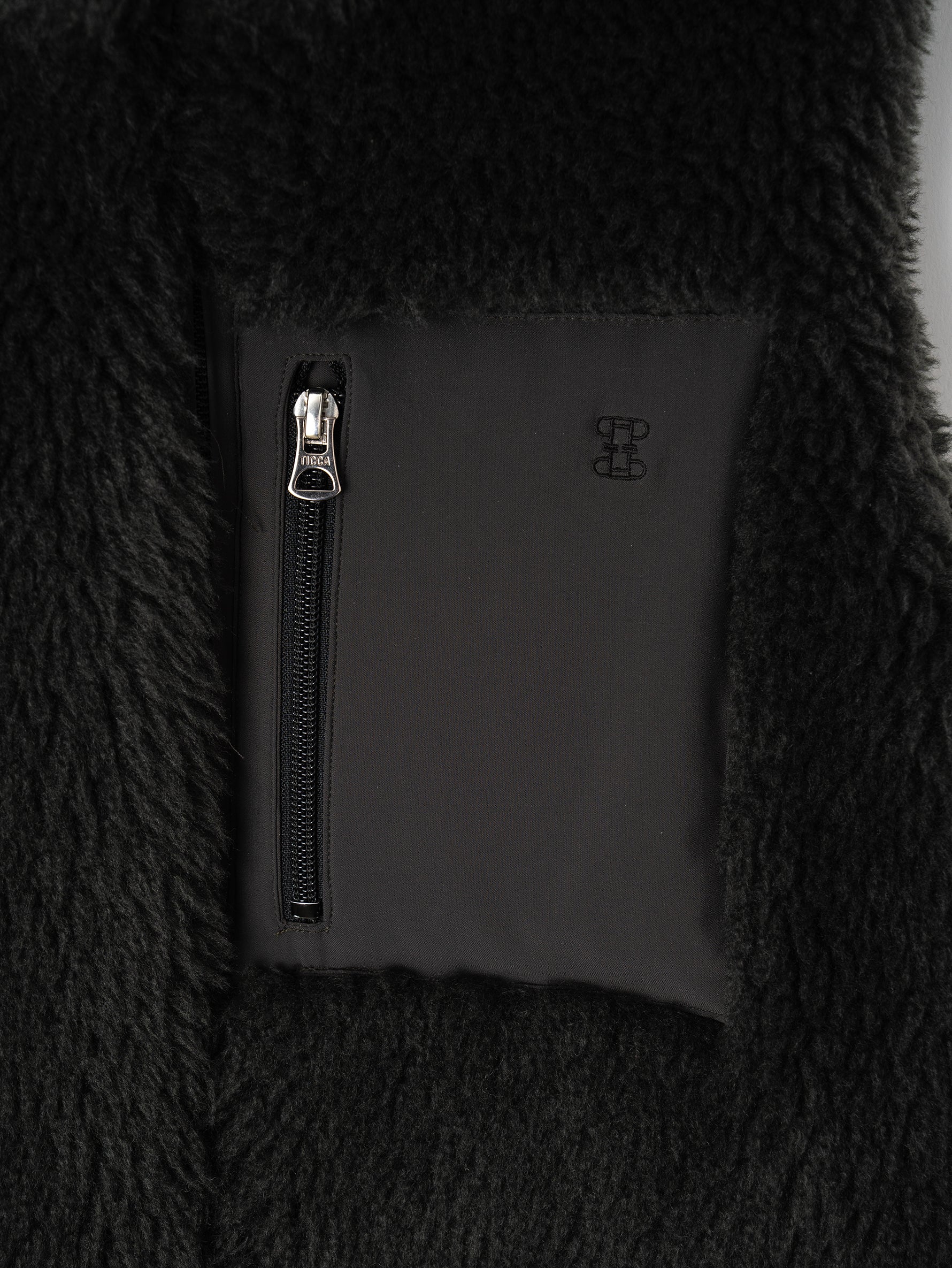 ウールファーベスト/TBEA-081