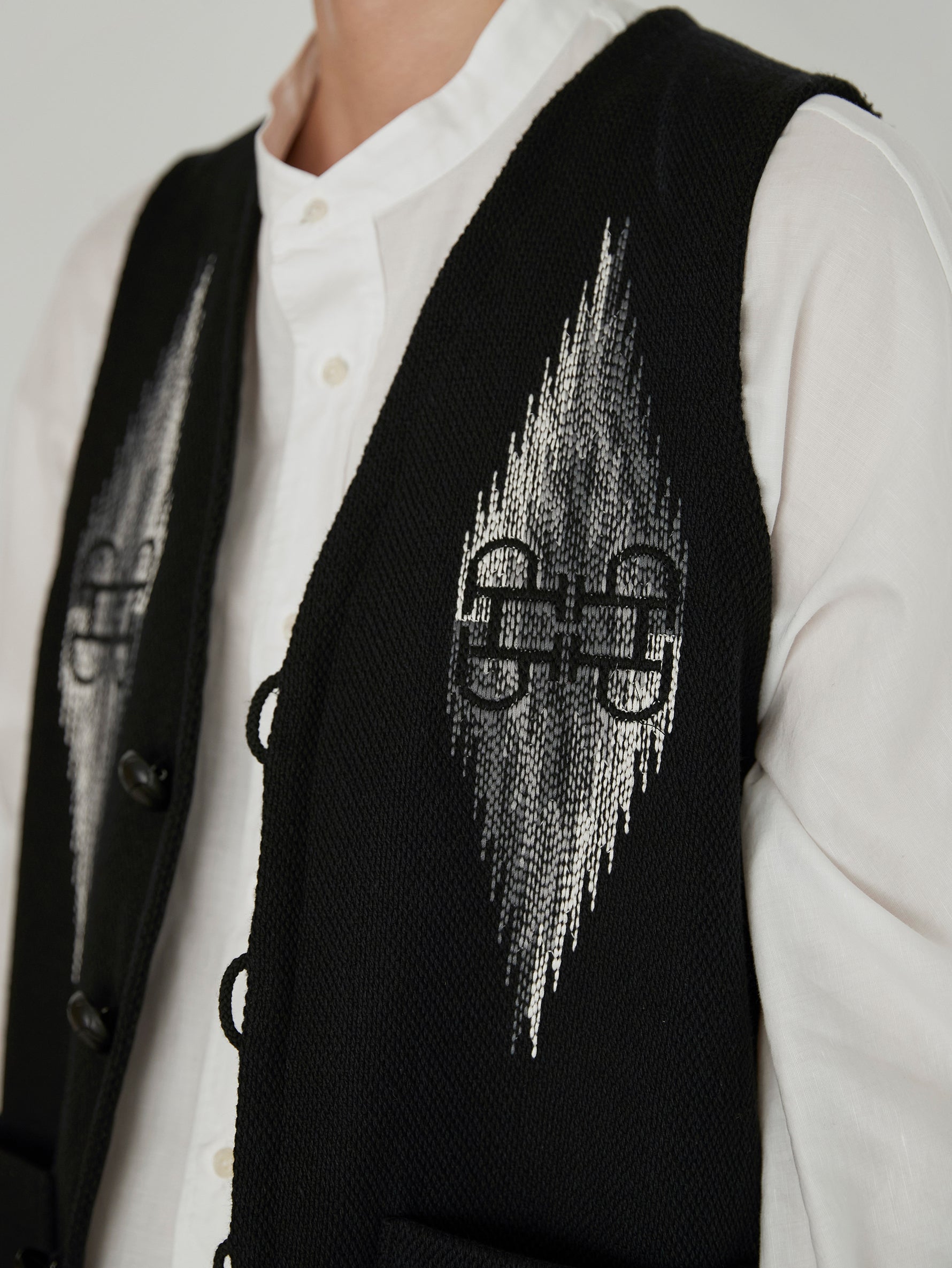 ネイティブ柄ロングベスト/TBDS-092