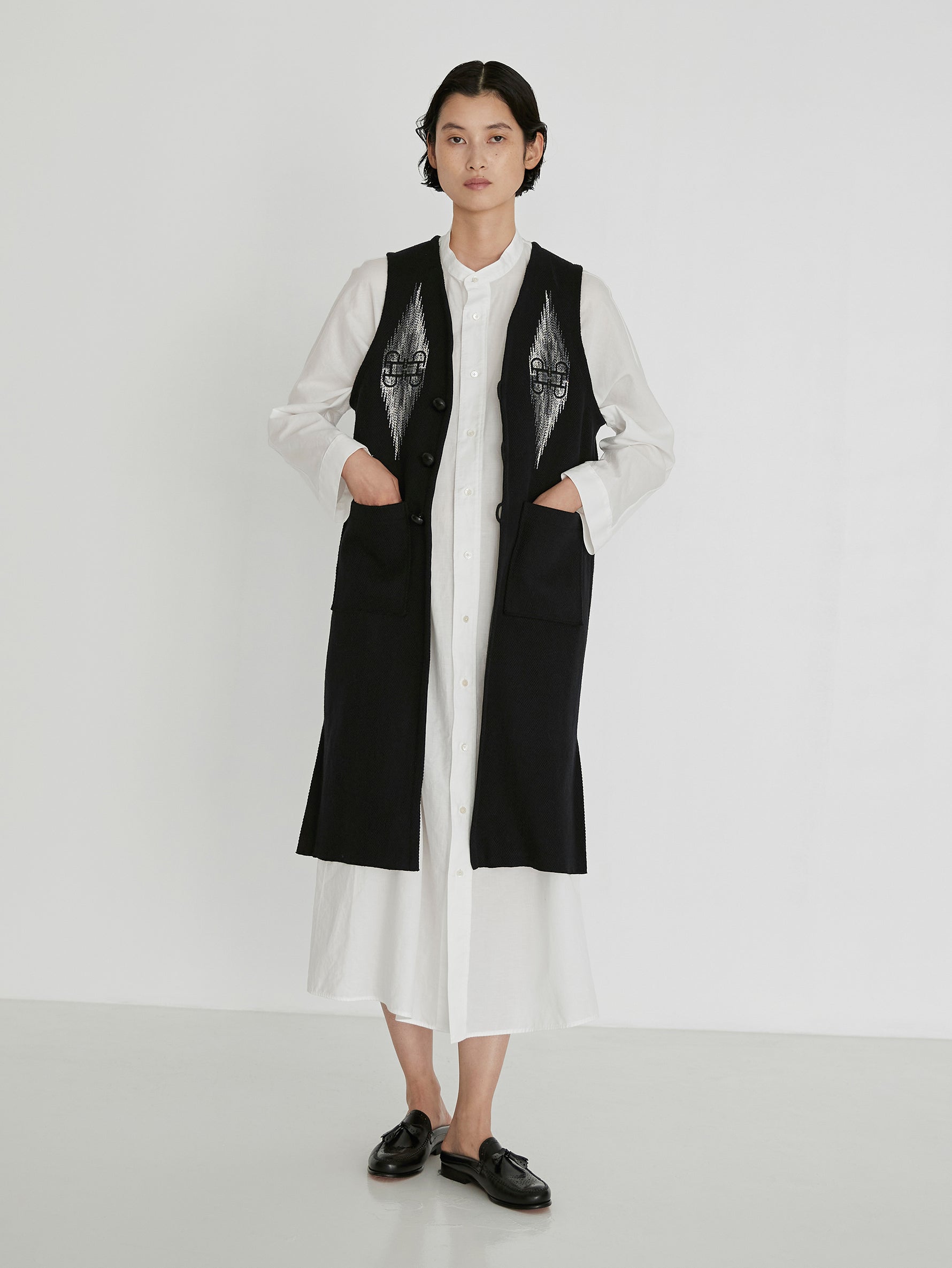 ネイティブ柄ロングベスト/TBDS-092