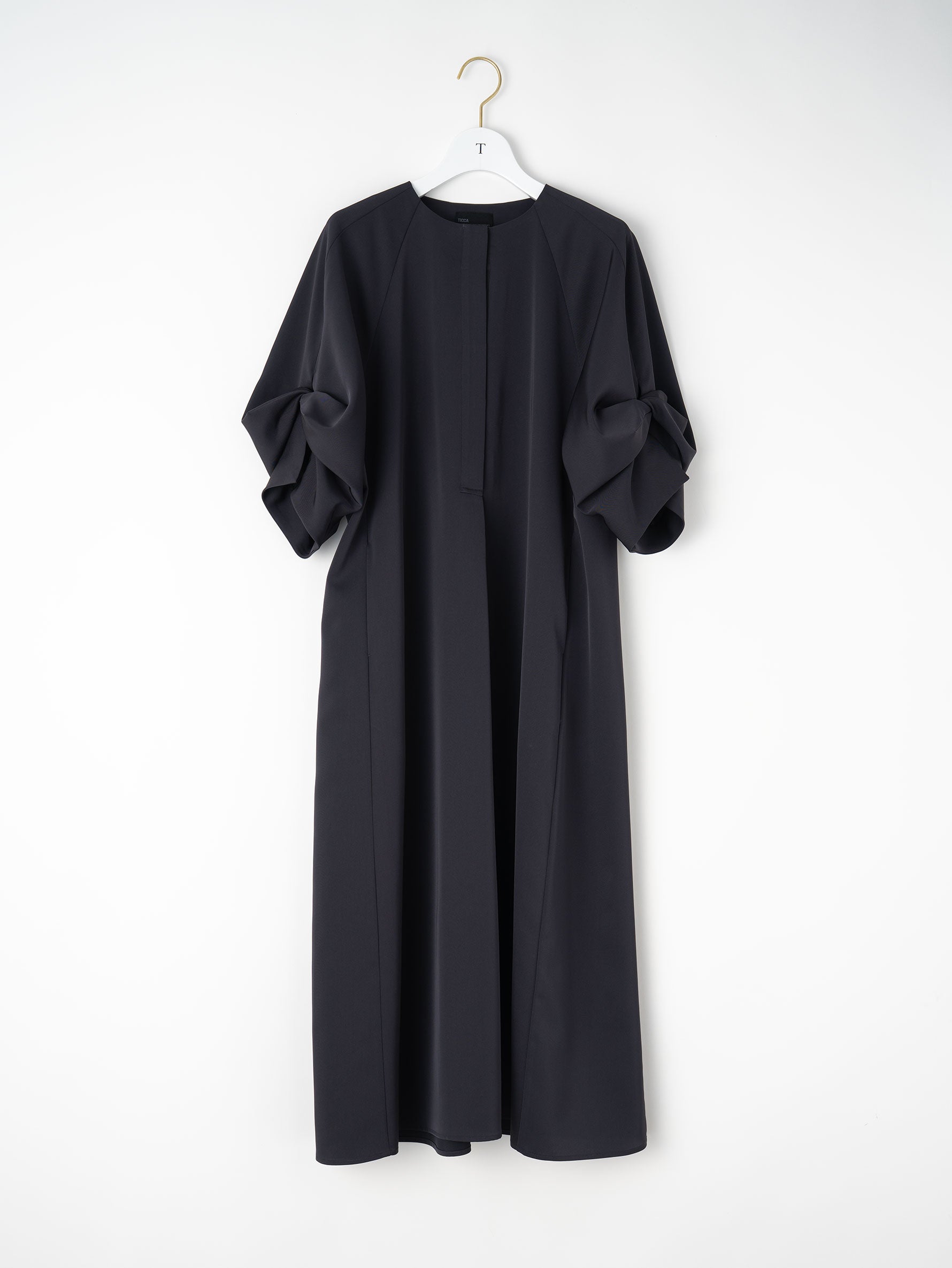 ツイストスリーブドレス/TBEA-191