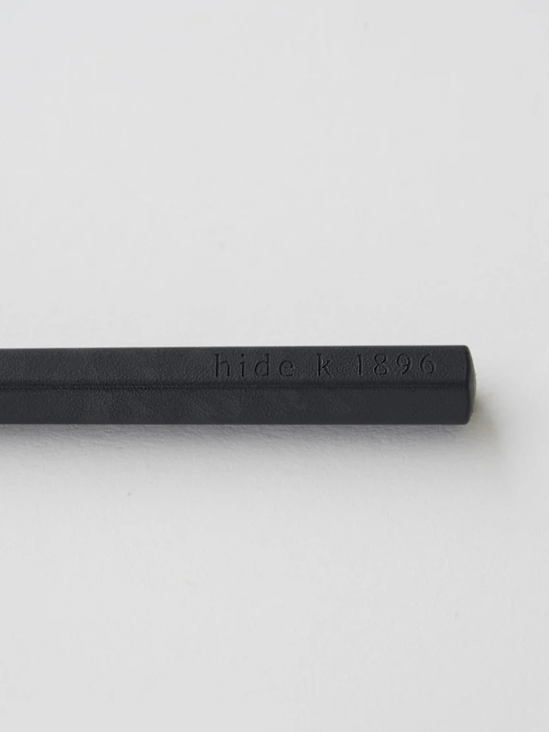 hide k 1896｜CHOPSTICKS-BLK