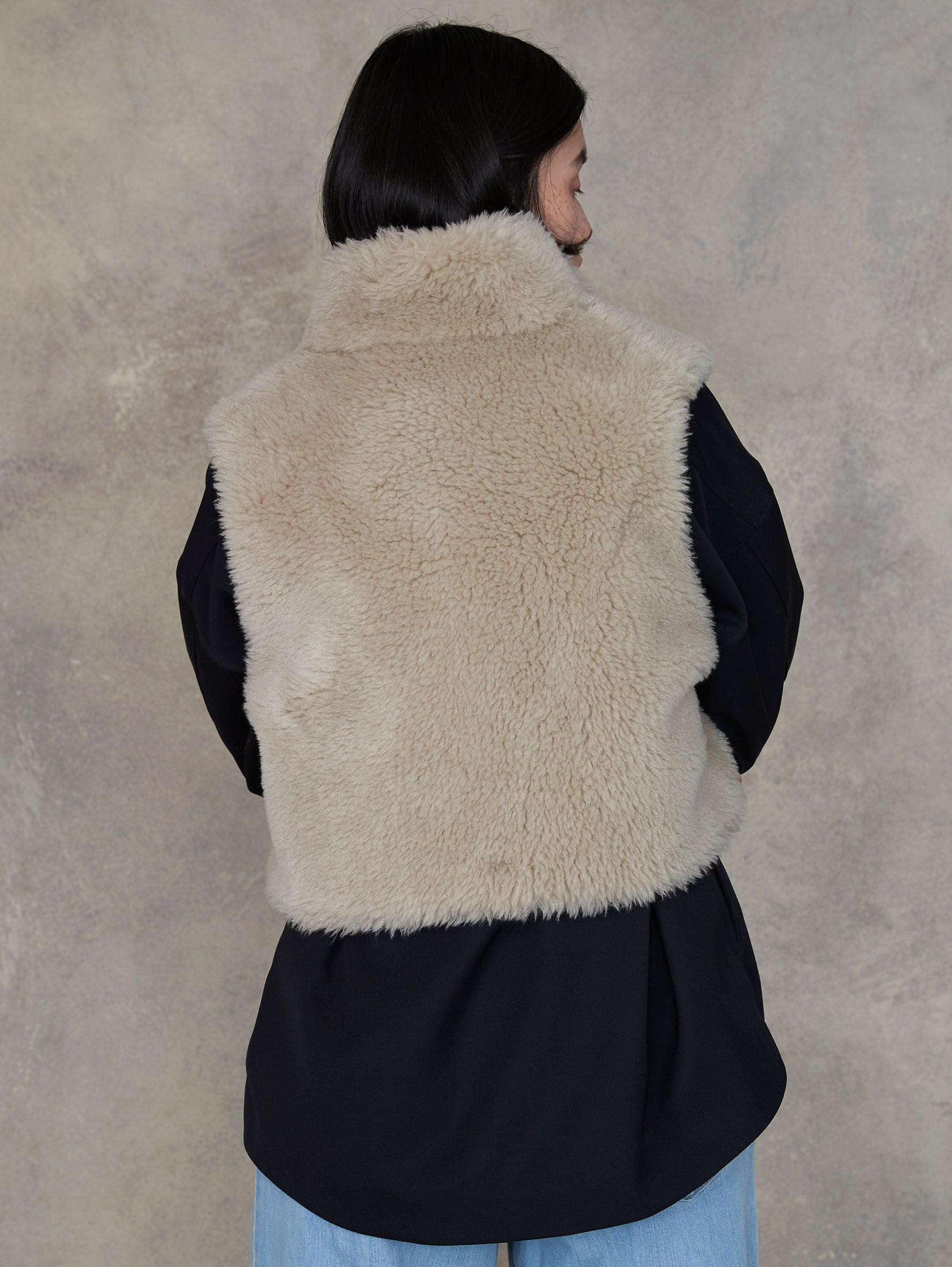 ウールファーベスト/TBEA-081