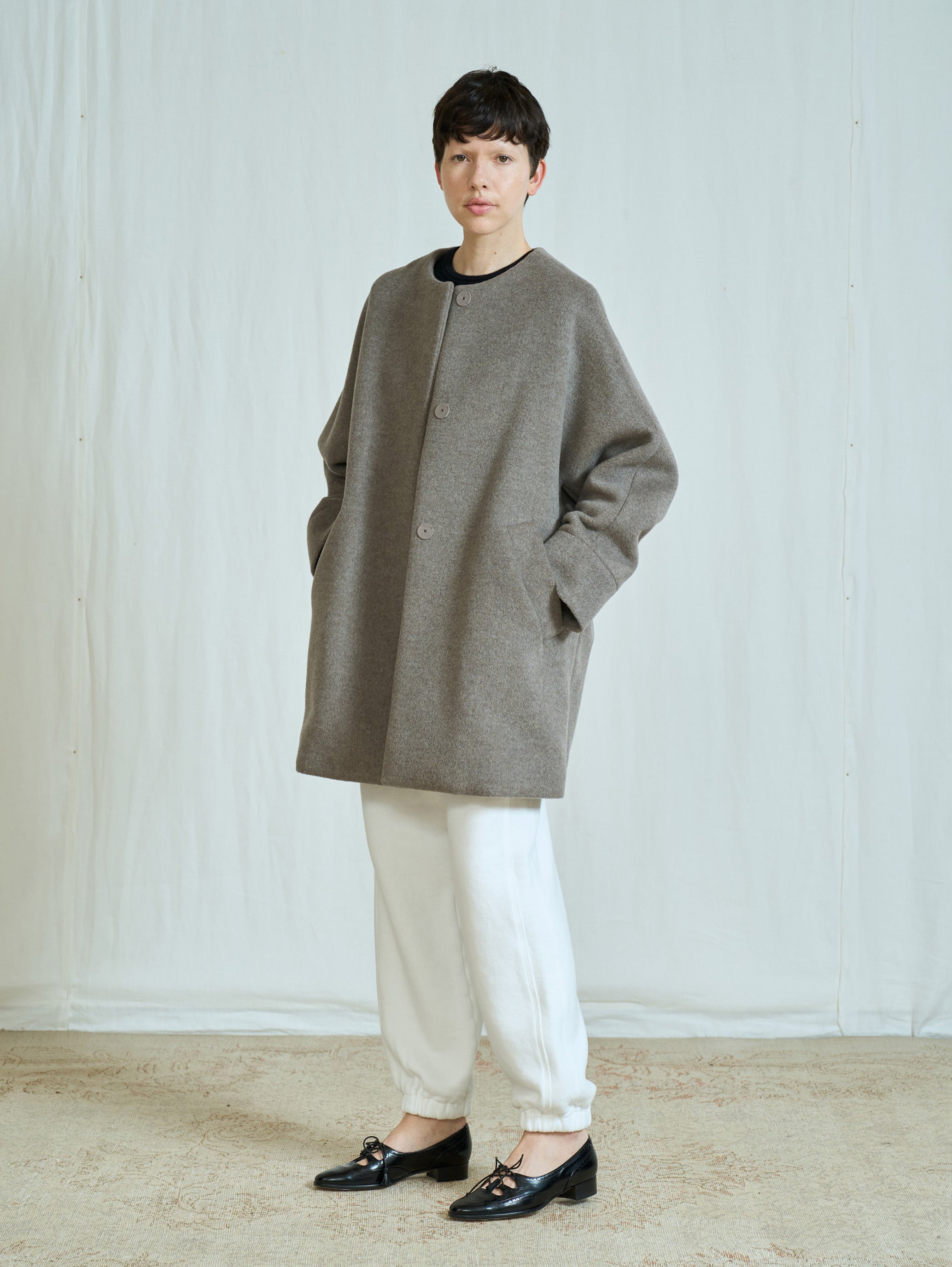 【予約商品】ノーカラーテントコート TBFA-204
