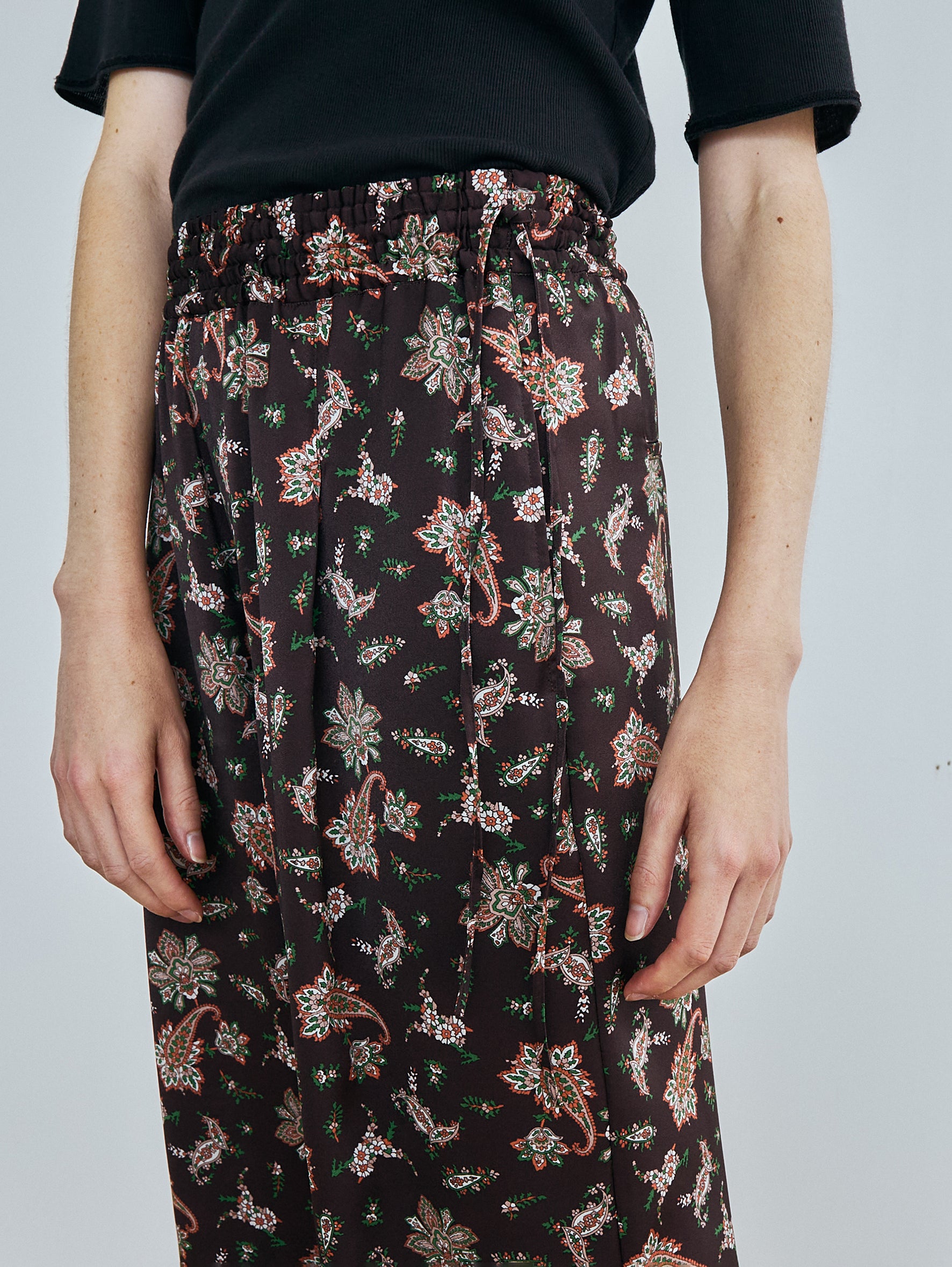 ペイズリープリントパンツ TBFS-092