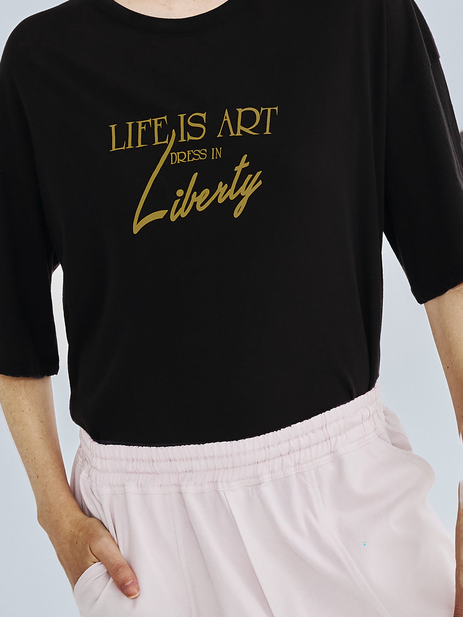 LIFE IS ART Tシャツ TBFS-201