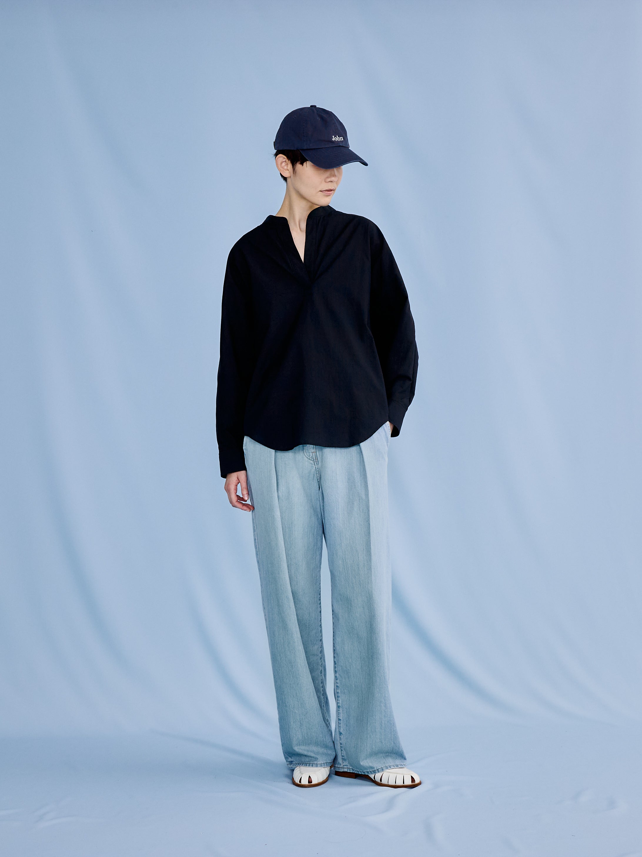 ライトデニムタックワイドパンツ TBFS-051