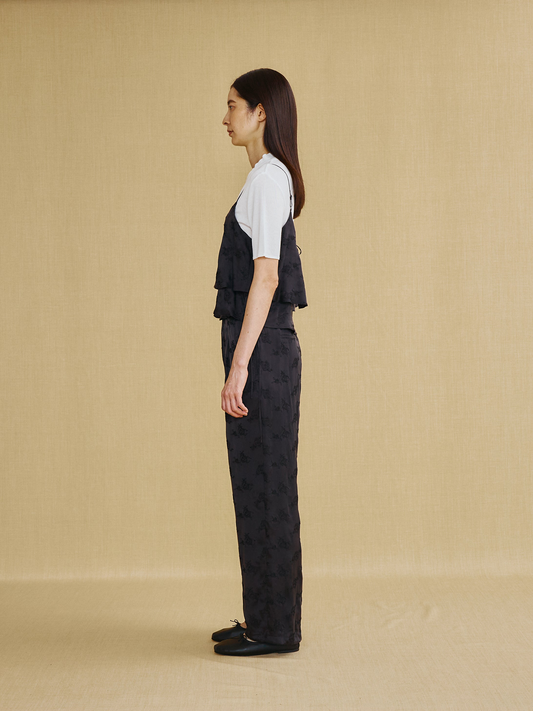 キュプラローズエンブロイダリービスチェ TBFS-101