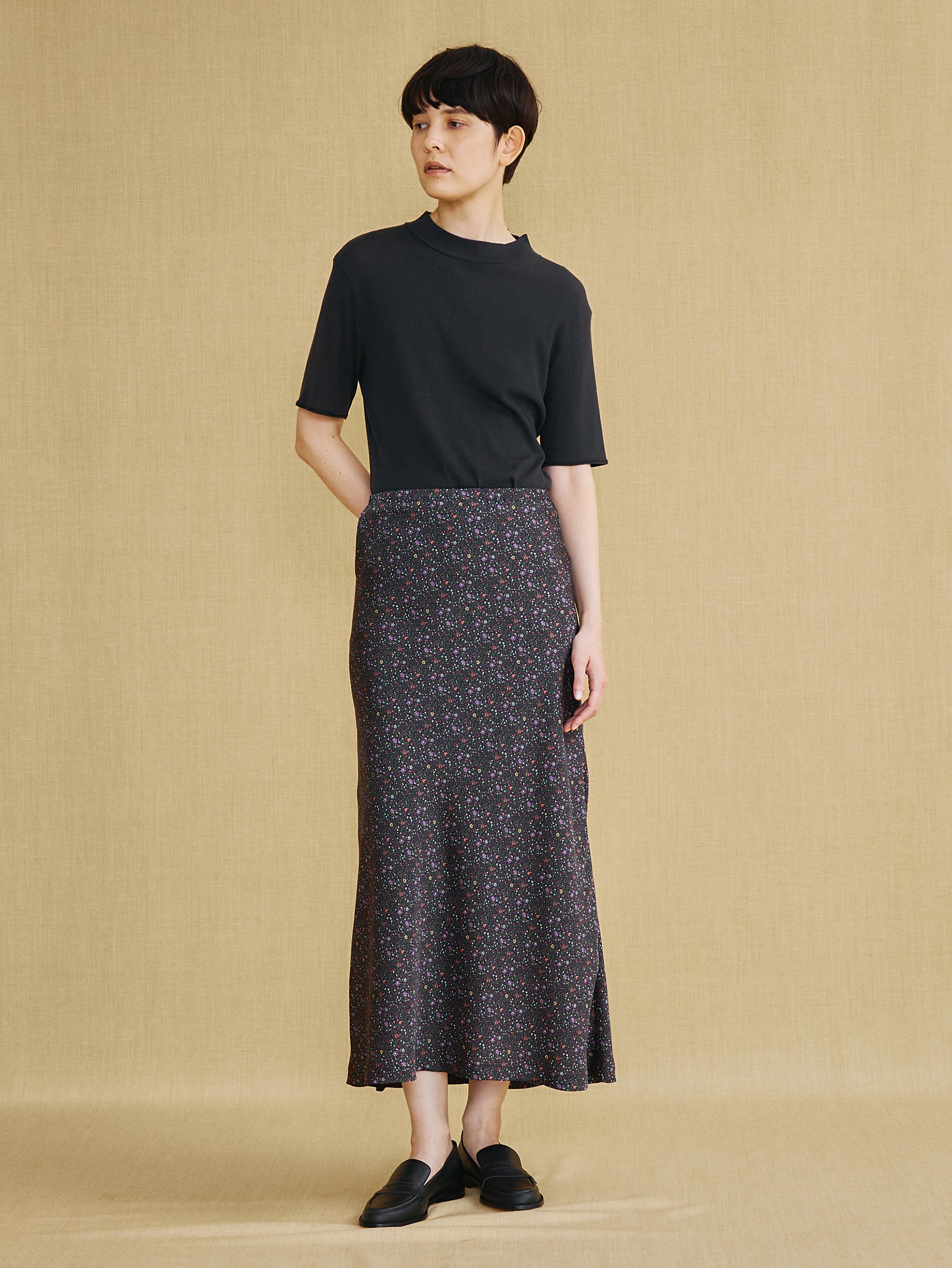 リトルフラワープリントタイトスカート TBFS-083