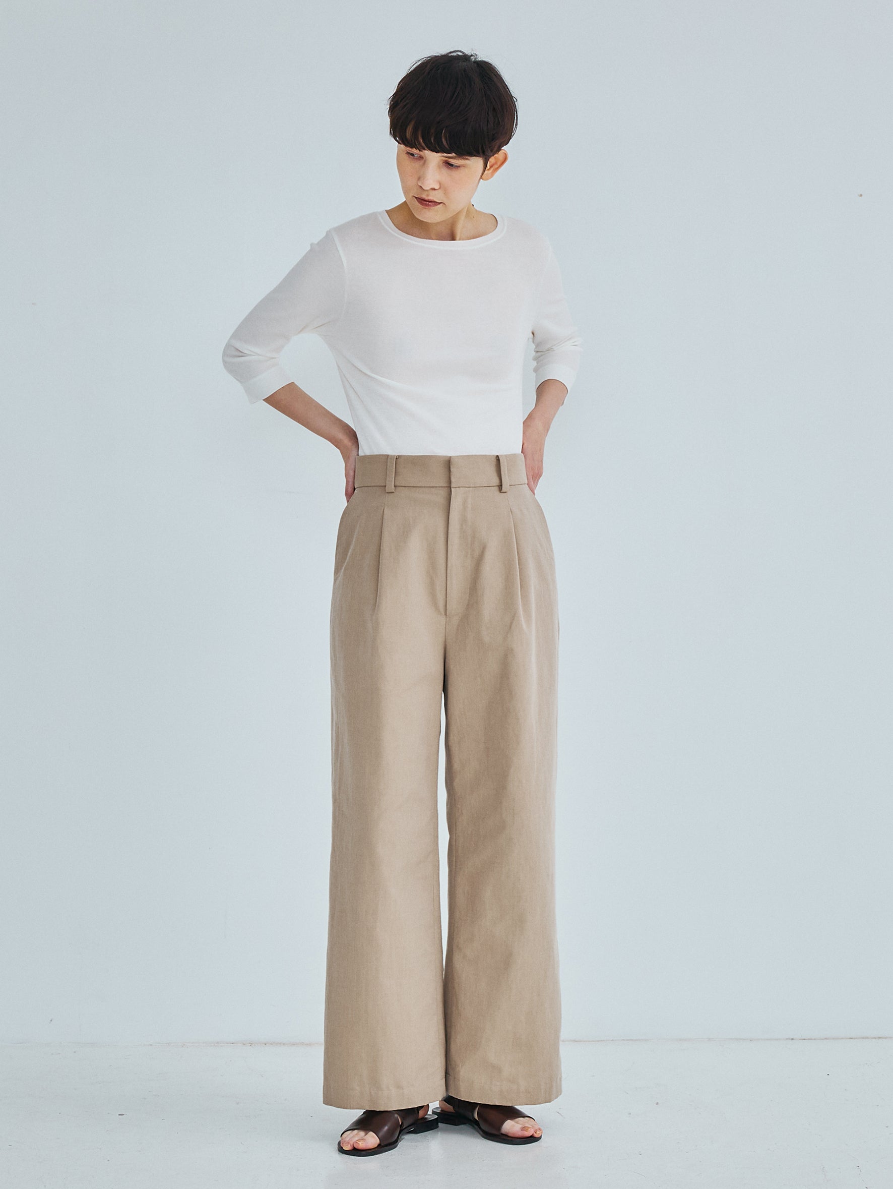 【予約商品】コットンシルクラミータックワイドパンツ TBFS-143