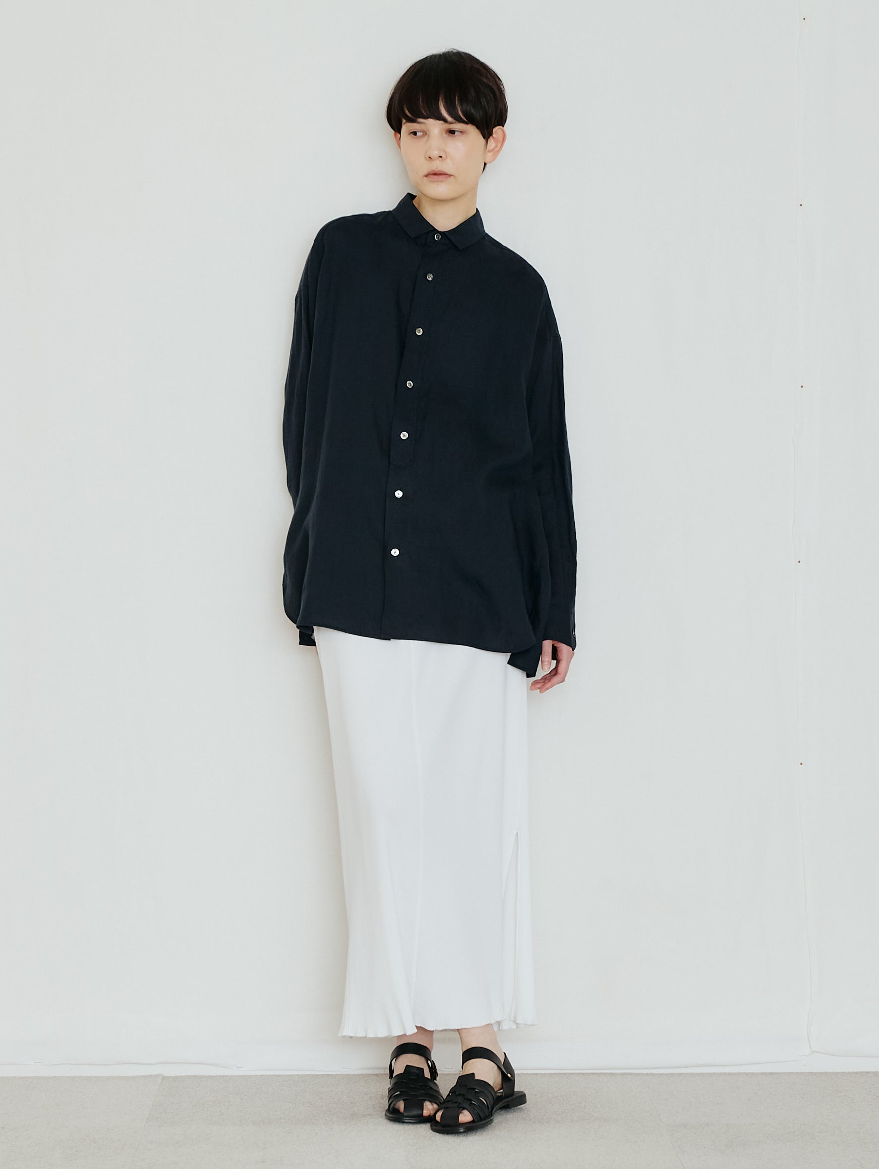 ほぼ新品⭐️ティッカ リネンスクエアビッグシャツuni 白 定価2.6万円 タグ有 TICCA(ティッカ)】リネンスクエアビッグシャツ|allureville OFFICIAL